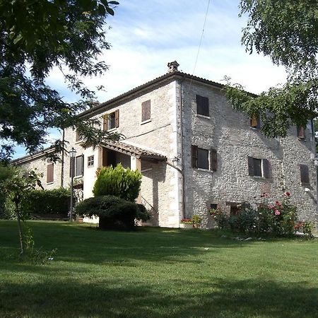 Willa Agriturismo Ca Serrantonio Urbania Zewnętrze zdjęcie