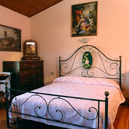 Willa Agriturismo Ca Serrantonio Urbania Zewnętrze zdjęcie
