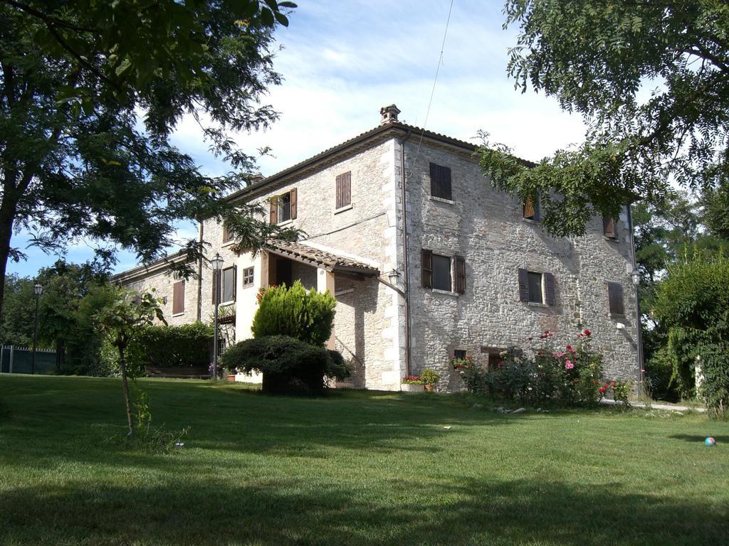 Willa Agriturismo Ca Serrantonio Urbania Zewnętrze zdjęcie