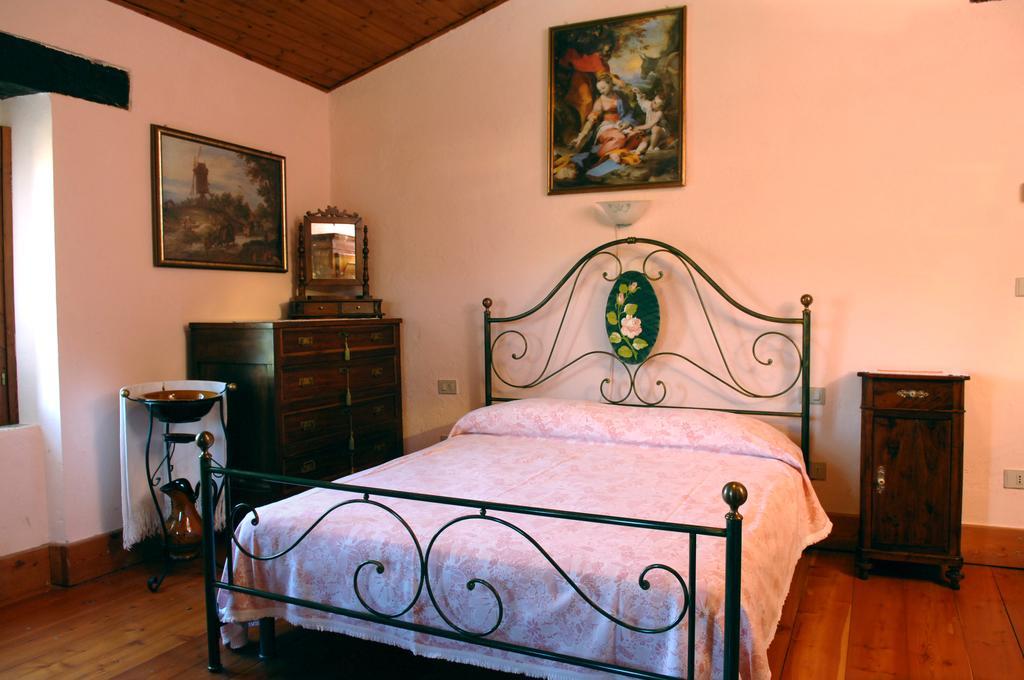 Willa Agriturismo Ca Serrantonio Urbania Zewnętrze zdjęcie